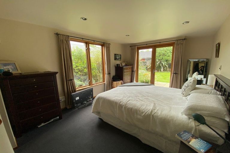 Photo of property in 15 Riverview Street, Beckenham, Christchurch, 8023