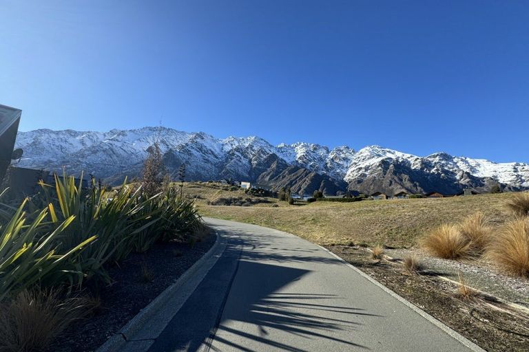 Photo of property in 5a Glenelg Lane, Jacks Point, 9371