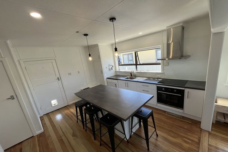 Photo of property in 14 Richmond Street, Maraenui, Napier, 4110