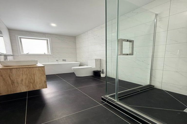 Photo of property in 31b Hill Crescent, Papakura, 2110