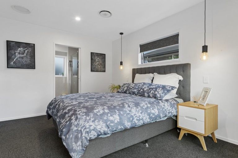 Photo of property in 74 Penetaka Heights, Pyes Pa, Tauranga, 3112