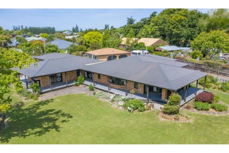 Photo of property in 56 Buckleys Road, Rangiora, 7400
