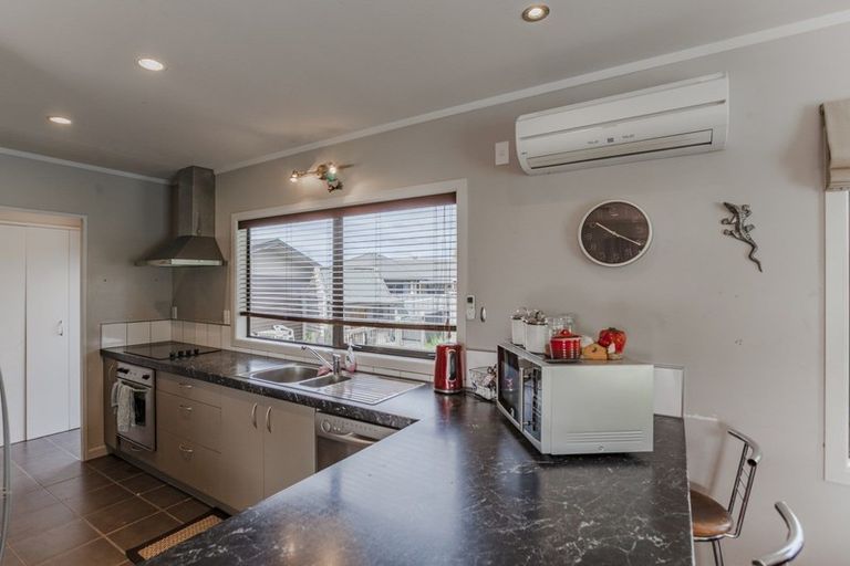 Photo of property in 6 Rochfort Street, Otane, 4202