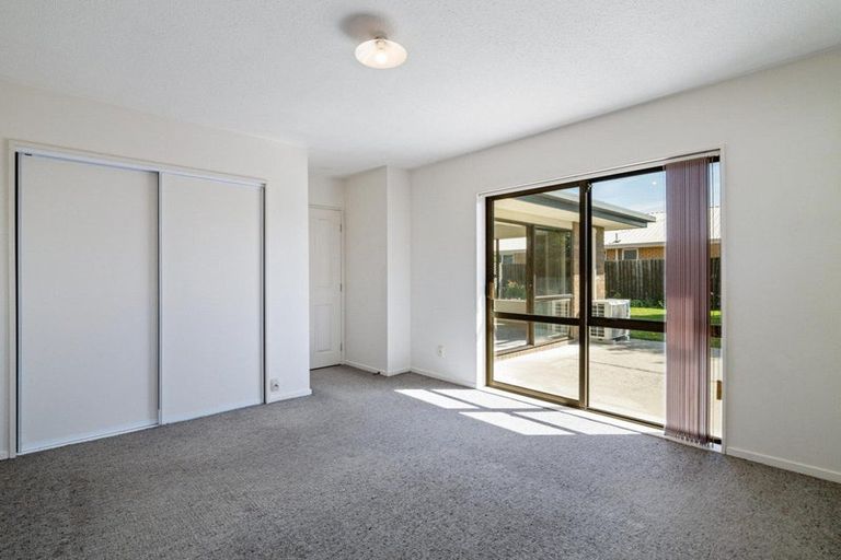 Photo of property in 14 Wrights Road, Addington, Christchurch, 8024