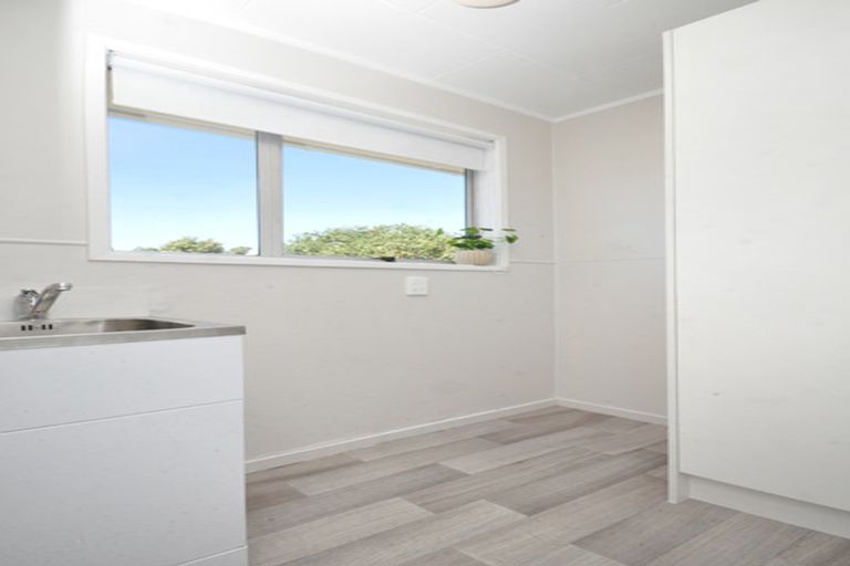 Photo of property in 152 Mahia Road, Wattle Downs, Auckland, 2103