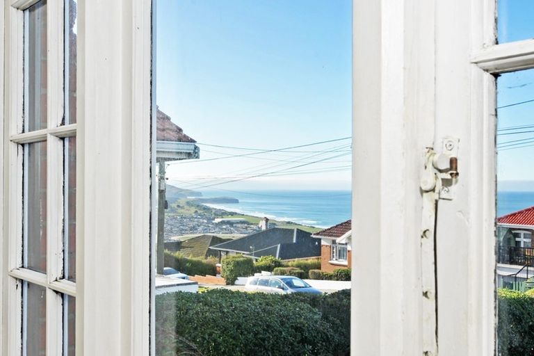 Photo of property in 98 Middleton Road, Kew, Dunedin, 9012