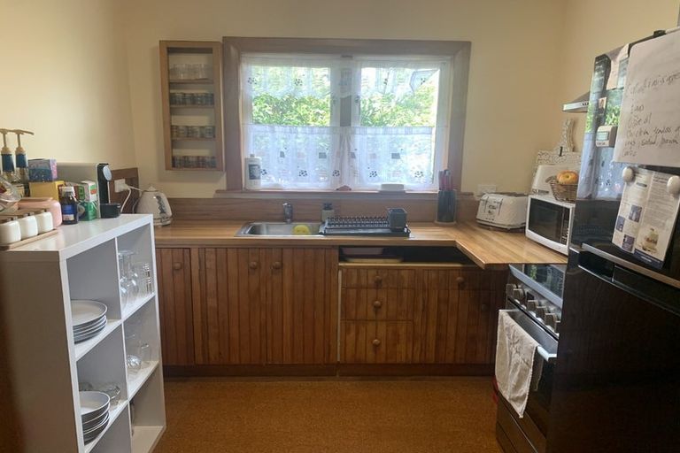 Photo of property in 112 Marne Street, Hokowhitu, Palmerston North, 4410