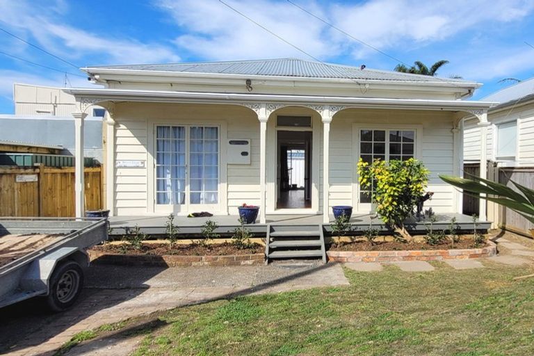 Photo of property in 26 Anne Street, Devonport, Auckland, 0624