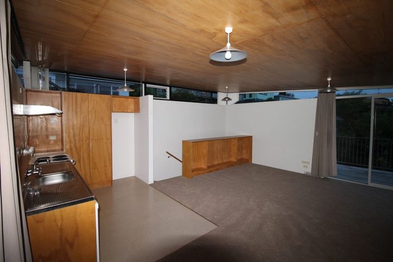 Photo of property in 83a Sunset Road, Totara Vale, Auckland, 0632