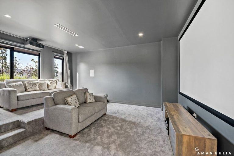 Photo of property in 16 Ruxton Road, Wainui, 0932