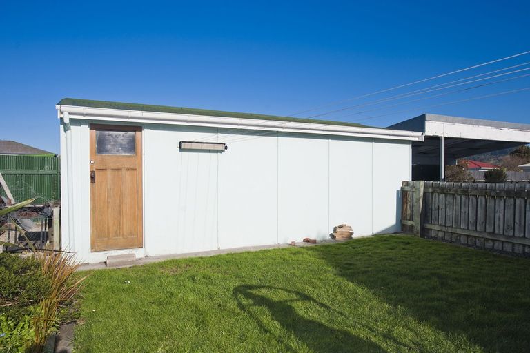 Photo of property in 21 Turenne Street, Inner Kaiti, Gisborne, 4010