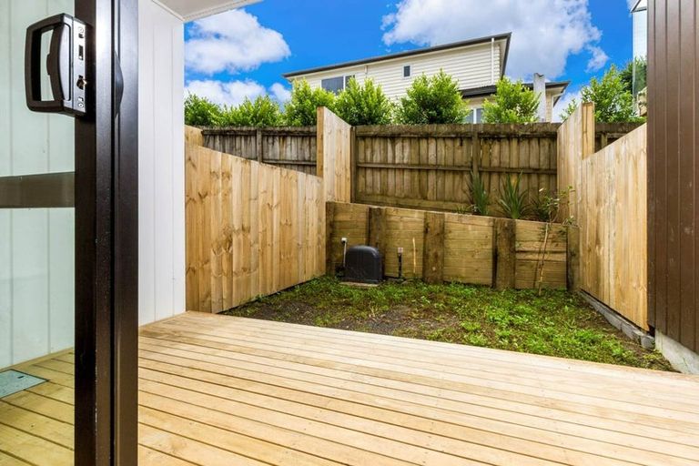 Photo of property in 15/26 Springvale Drive, Fairview Heights, Auckland, 0632