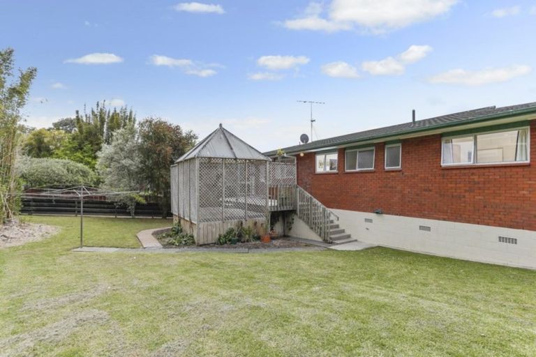 Photo of property in 58 Mayfair Crescent, Mairangi Bay, Auckland, 0630