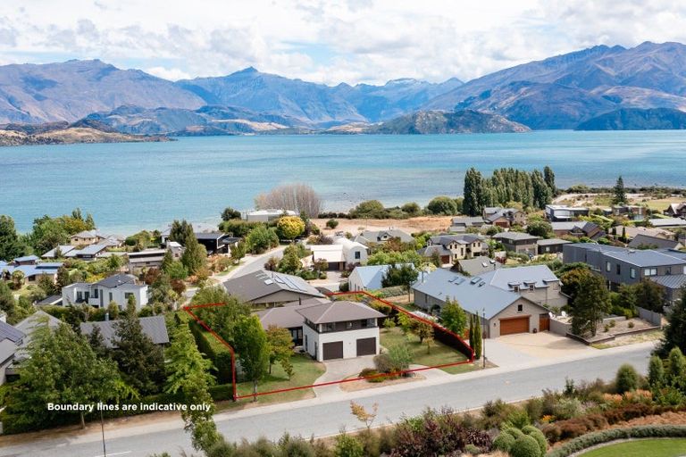 Photo of property in 3 Briar Bank Drive, Wanaka, 9305
