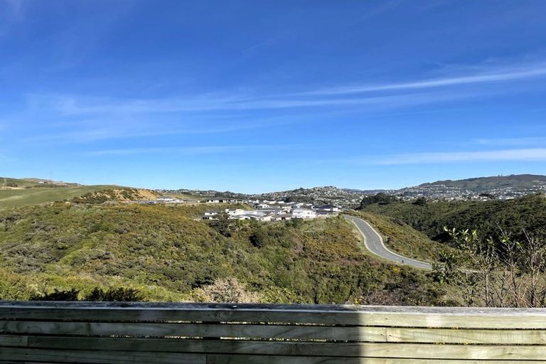 Photo of property in 28 Havana Rise, Grenada Village, Wellington, 6037