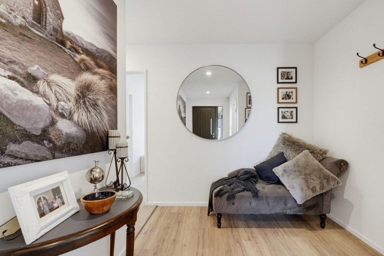 Photo of property in 16 Cam Mill Place, Rangiora, 7400