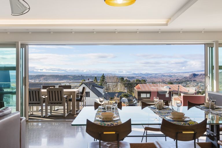 Photo of property in 61 Kamaka Crescent, Bridge Hill, Alexandra, 9320