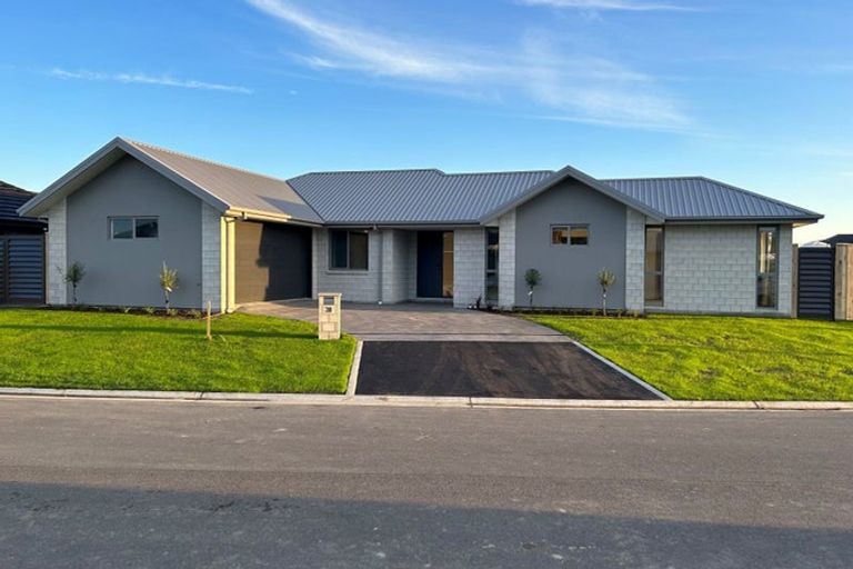 Photo of property in 38 Nethercote Way, Rolleston, 7614