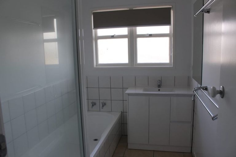 Photo of property in 2/195 Bucklands Beach Road, Bucklands Beach, Auckland, 2012