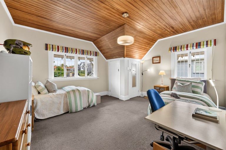 Photo of property in 207 Hurstmere Road, Takapuna, Auckland, 0622