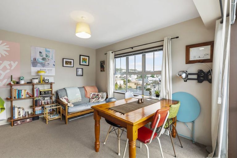 Photo of property in 8j Finlay Terrace, Mount Cook, Wellington, 6021