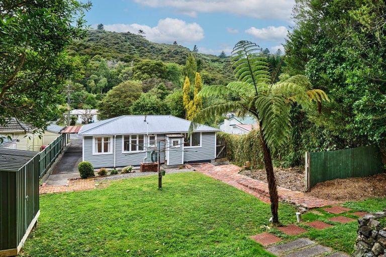 Photo of property in 61 Hair Street, Wainuiomata, Lower Hutt, 5014