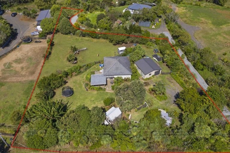 Photo of property in 385a Wainui Road, Raglan, 3297