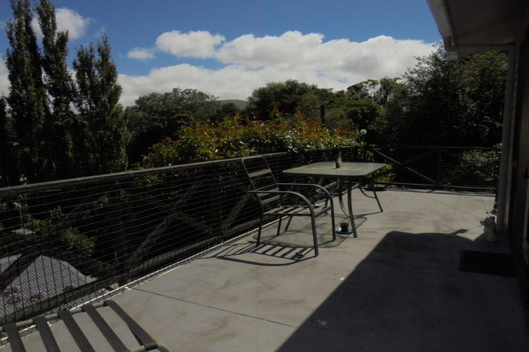 Photo of property in 32 John Street, Stokes Valley, Lower Hutt, 5019