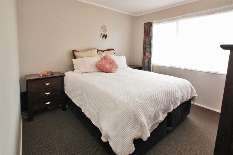 Photo of property in 16 Coventry Road, Melville, Hamilton, 3206