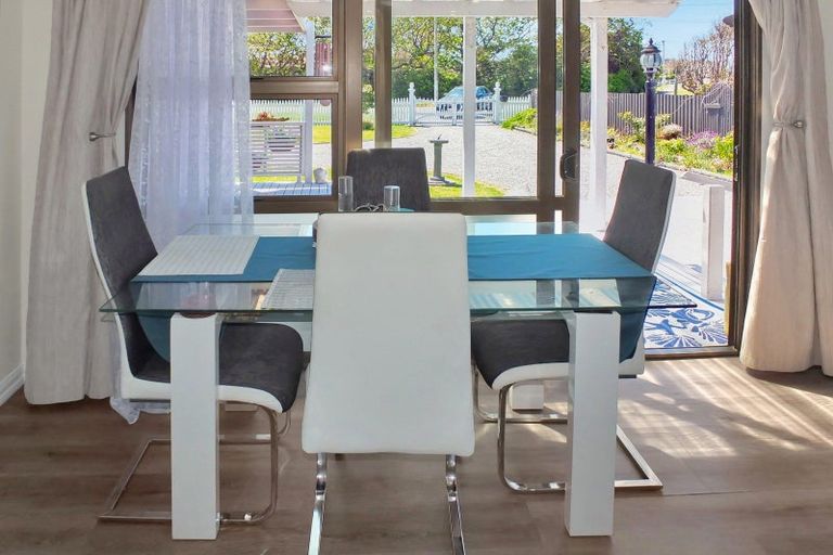 Photo of property in 22 Shortt Street, Foxton Beach, Foxton, 4815