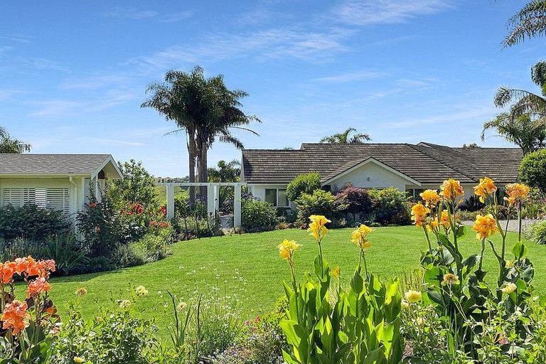 Photo of property in 62 River Drive, Kerikeri, 0294