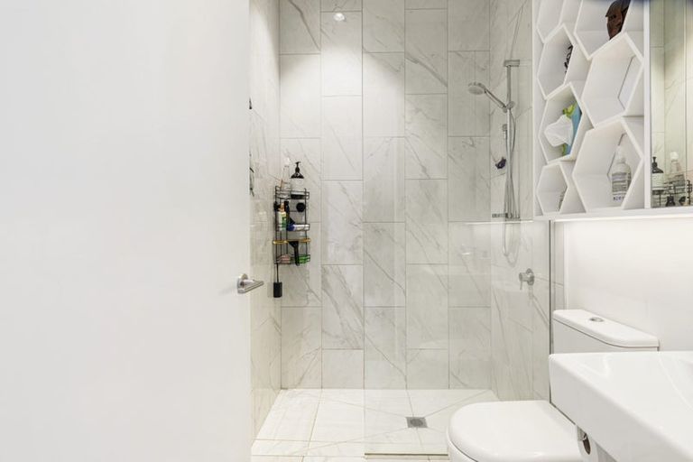 Photo of property in 101/11 Jean Caldwell Way, Island Bay, 6023