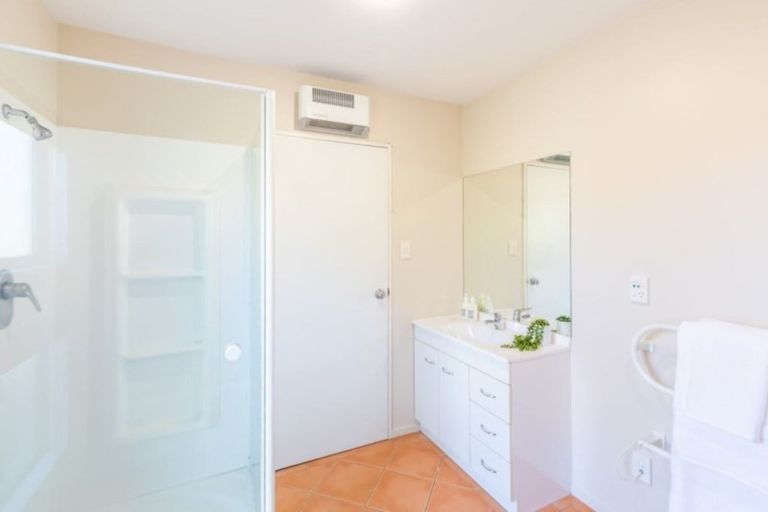 Photo of property in 16 Dee Street, St Albans, Christchurch, 8014