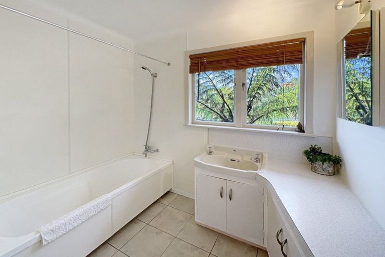 Photo of property in 2 Hillside Terrace, Saint Johns Hill, Whanganui, 4500