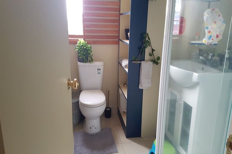 Photo of property in 13 Bruce Road, Glenfield, Auckland, 0629