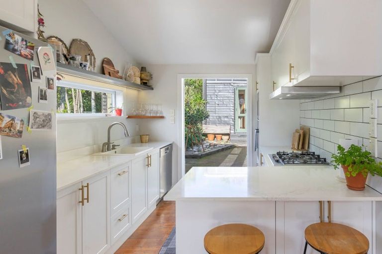 Photo of property in 4 Evelyn Street, Eden Terrace, Auckland, 1021