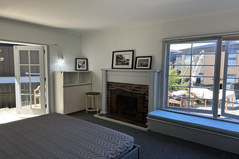 Photo of property in 50 Peter Terrace, Castor Bay, Auckland, 0620