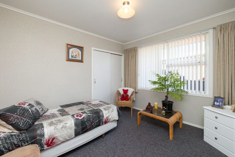 Photo of property in 64 Nevada Drive, Merrilands, New Plymouth, 4312