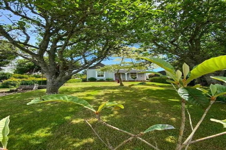 Photo of property in 22 Takiroa Street, Urenui, 4375