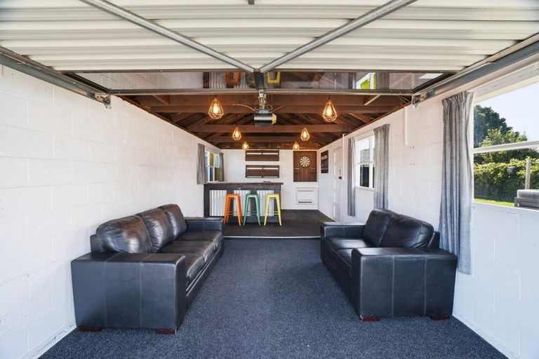 Photo of property in 77 Neill Street, Hornby, Christchurch, 8042