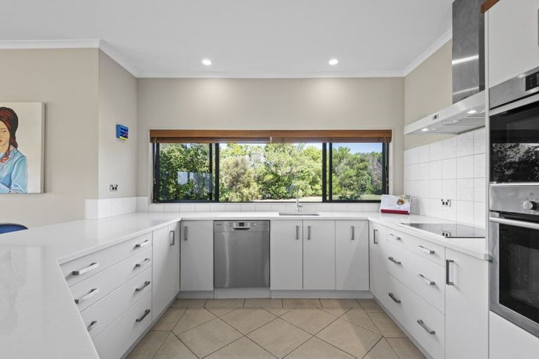 Photo of property in 79 Polson Hill Drive, Aokautere, Palmerston North, 4471