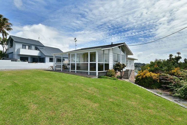 Photo of property in 64 Stanmore Bay Road, Stanmore Bay, Whangaparaoa, 0932