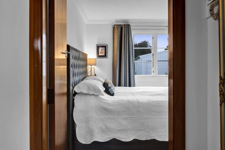 Photo of property in 63 Turuturu Road, Hawera, 4610