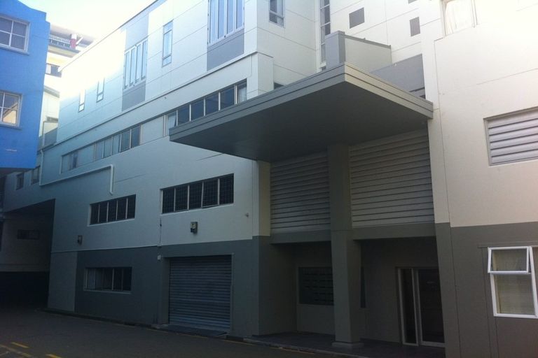 Photo of property in Dixonlane Apartments, 31/7 Feltex Lane, Te Aro, Wellington, 6011