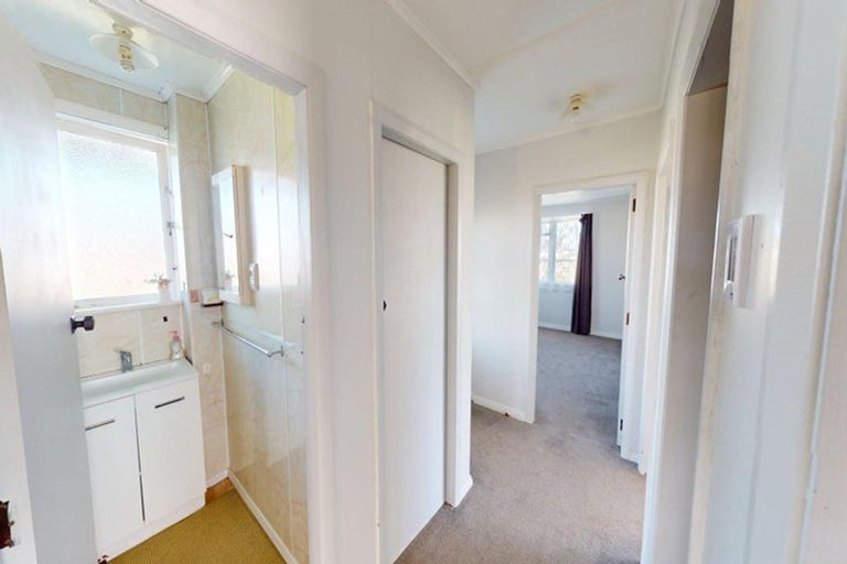 Photo of property in 33 Holland Crescent, Bulls, 4818