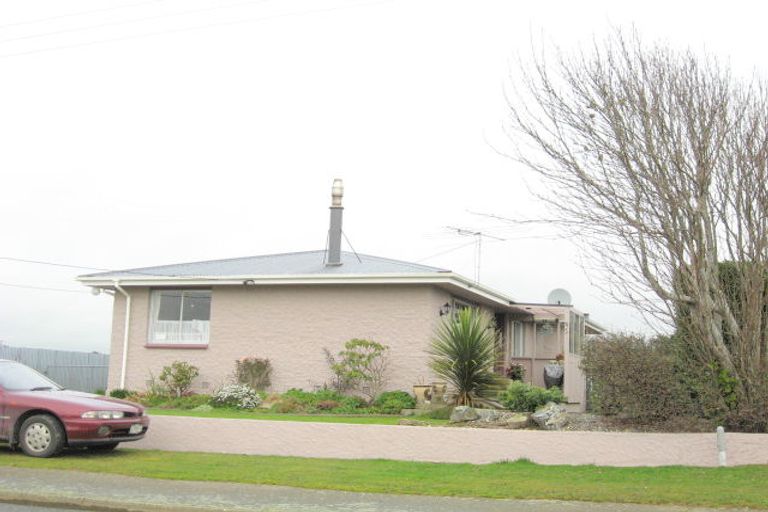 Photo of property in 239 Mcquarrie Street, Kingswell, Invercargill, 9812