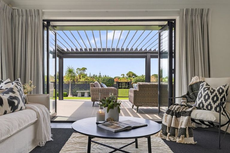 Photo of property in 52 Carrington Drive, Papamoa Beach, Papamoa, 3118