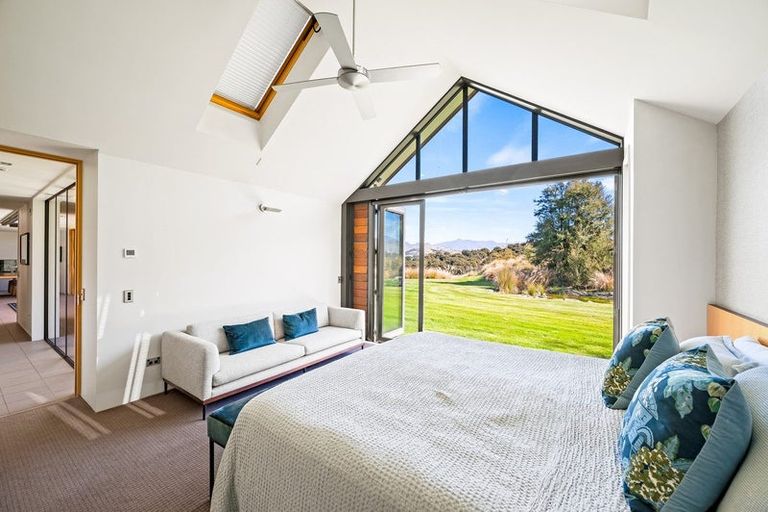 Photo of property in 837f Lake Hawea-albert Town Road, Albert Town, Wanaka, 9382