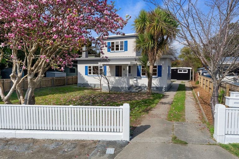 Photo of property in 40 Domain Road, Otaki, 5512