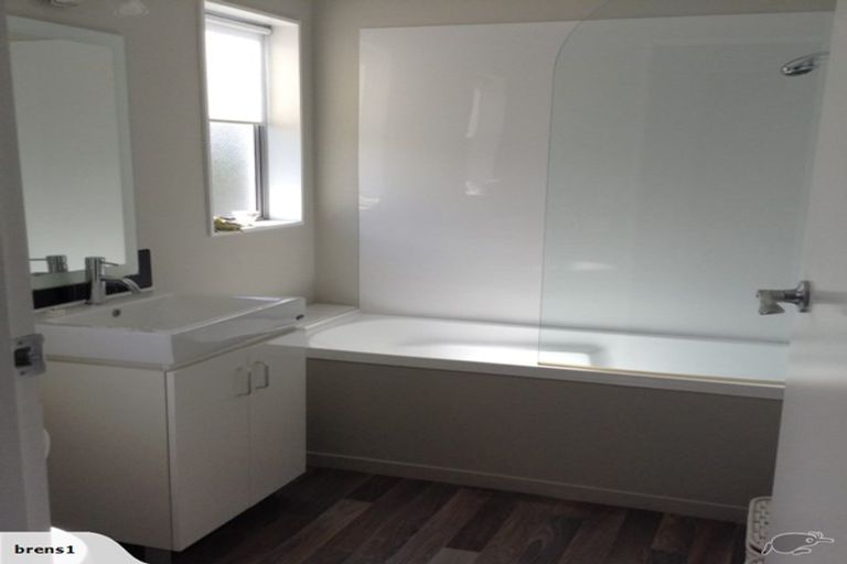 Photo of property in 52 Tarawera Road, Johnsonville, Wellington, 6037